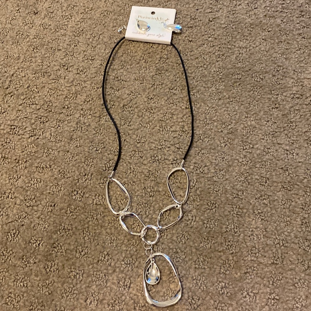 Periwinkle by Barlow Necklace and Earrings Set